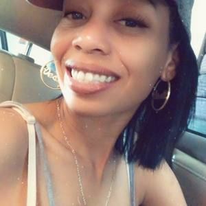 Meet your Posher, Álvarez